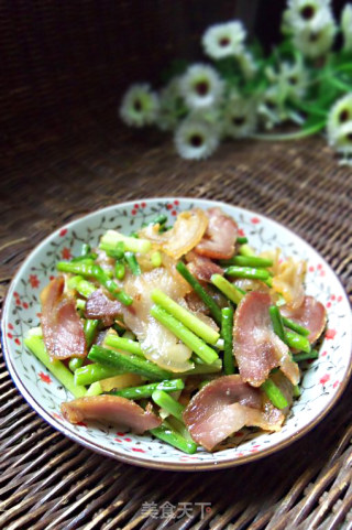 蒜苔炒腊肉的做法