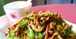 青椒黄花菜炒肉丝的做法