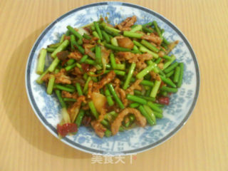 蒜苗肉丝的做法