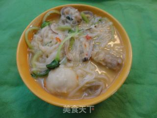 鱼丸花蛤白果面的做法