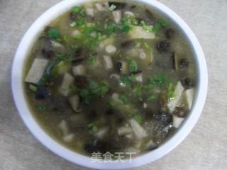 酸辣三菇豆腐汤的做法
