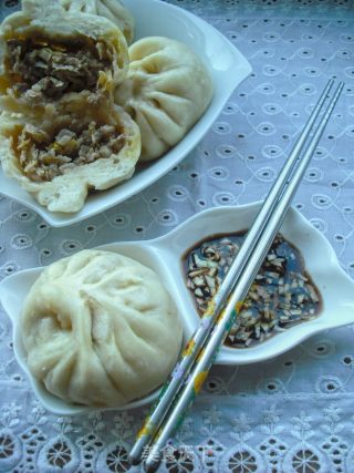 酸菜肉馅大包子