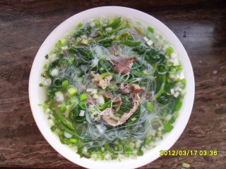 菠菜羊肉粉丝汤的做法
