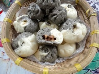 黑白配-----香菇猪肉包子