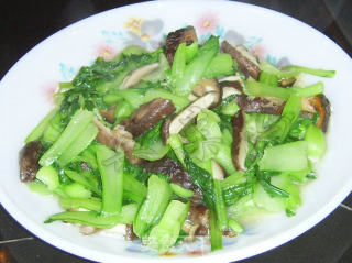小白菜炒香菇的做法
