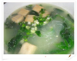 鱼豆腐粉丝菠菜汤的做法