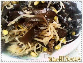 家常小炒——黄豆芽炒木耳的做法