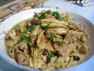橄榄菜腐竹烧肉的做法