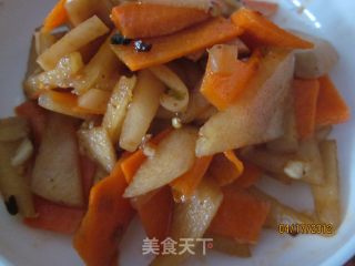 处理苹果醋的边角料——凉拌醋苹果的做法