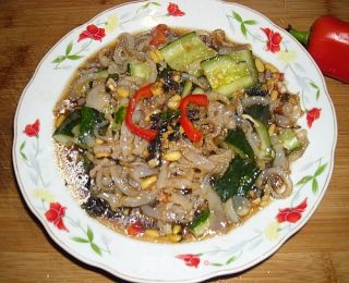 紫苏松仁拌海蜇的做法