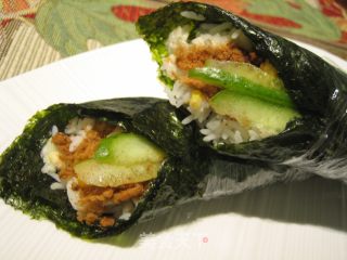 日式肉松玉米手卷饭的做法