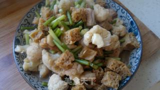 菜花炒面筋的做法