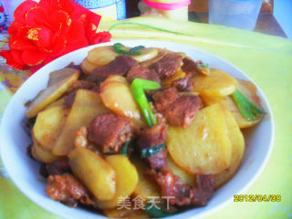 土豆片炒肉的做法
