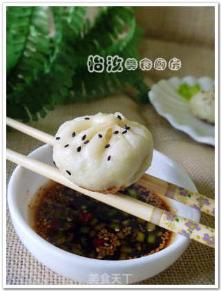 【百变面食】换个方法吃包子---韭菜鸡蛋水煎包的做法