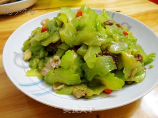 苦瓜炒肉片的做法