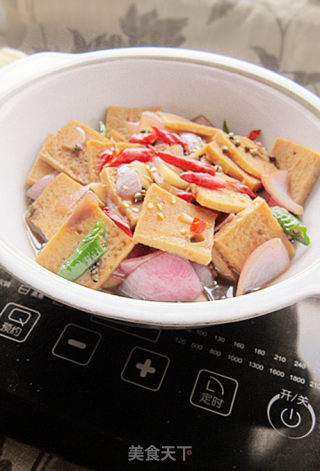 馆子点击率很高的一道菜—— 干锅杏鲍菇千叶豆腐的做法