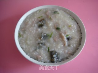 皮蛋廋肉粥的做法