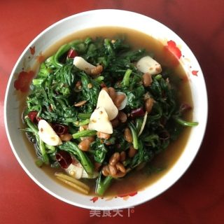 水豆豉炒茼蒿菜的做法