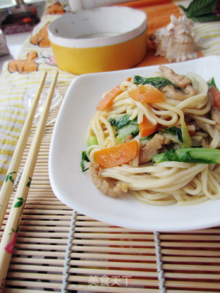 青菜肉丝炒面的做法
