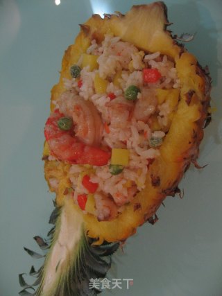 菠萝虾仁炒饭