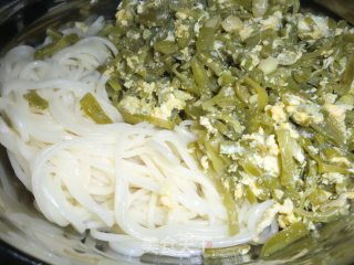 豆角鸡蛋打卤面的做法