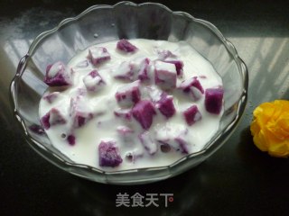 简易美味小吃----紫薯酸奶的做法