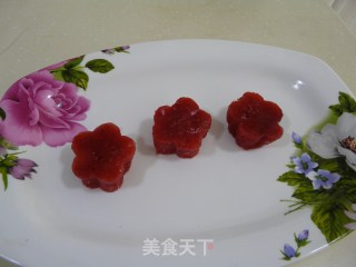 梅花草莓糕的做法