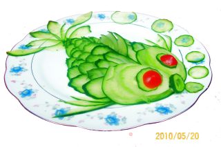 糖醋黄瓜小金鱼的做法