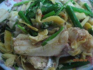 榨菜焖鱼的做法