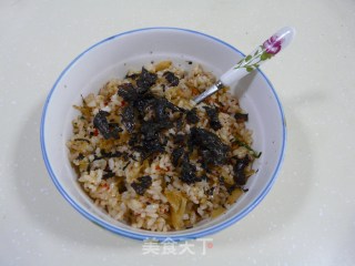 看韩剧学韩式料理——韩式泡菜海苔炒饭的做法