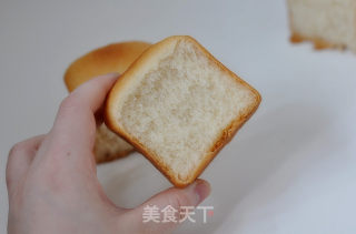 是不是很可爱呢？---牛奶蜂蜜小吐司