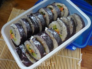 爱心便当——紫菜包饭的做法
