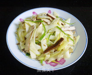 茭白炒豆干的做法