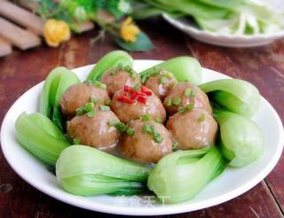 一口一个的迷你狮子头-----浇汁小肉丸的做法