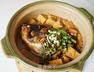 砂锅鱼头豆腐的做法