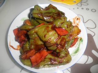 胡萝卜炒辣椒的做法