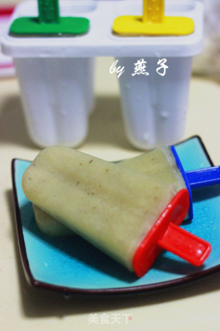 夏季自己做无添加剂的冰棒——香蕉酸奶冰棒的做法
