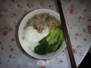 青菜排骨面的做法