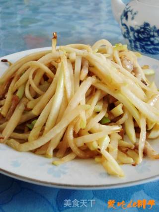 青疙瘩炒肉丝的做法