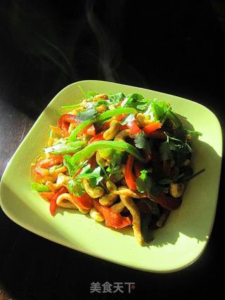 鸡肉丝炒青红椒腰果的做法