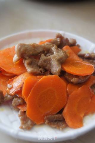 胡萝卜炒肉的做法