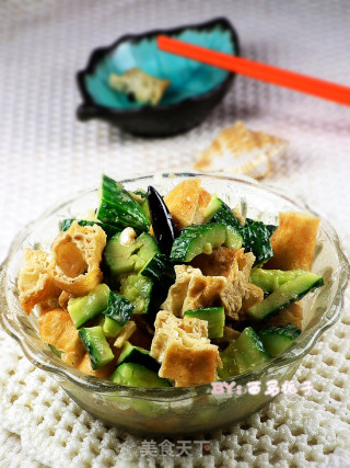 夏季清爽小菜---香辣油条拍黄瓜的做法