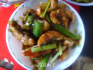葱烧马哈鱼条的做法