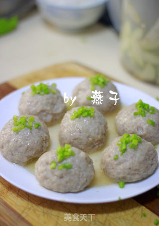 清淡鲜美的肉菜——清蒸狮子头