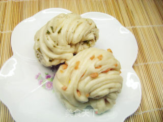 葱香火腿双味花卷的做法
