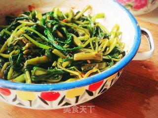 海鲜辣酱拌空心菜的做法