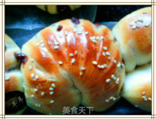 豆沙花型面包的做法