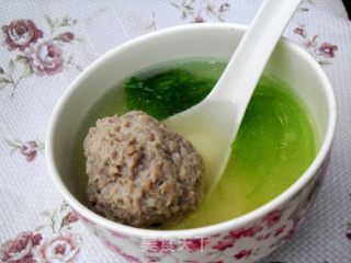 狮子头生菜汤的做法