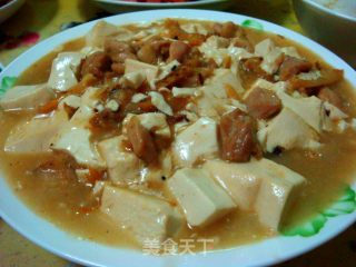 咸鱼鸡粒豆腐煲的做法