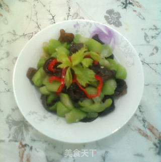 黑木耳丝瓜的做法